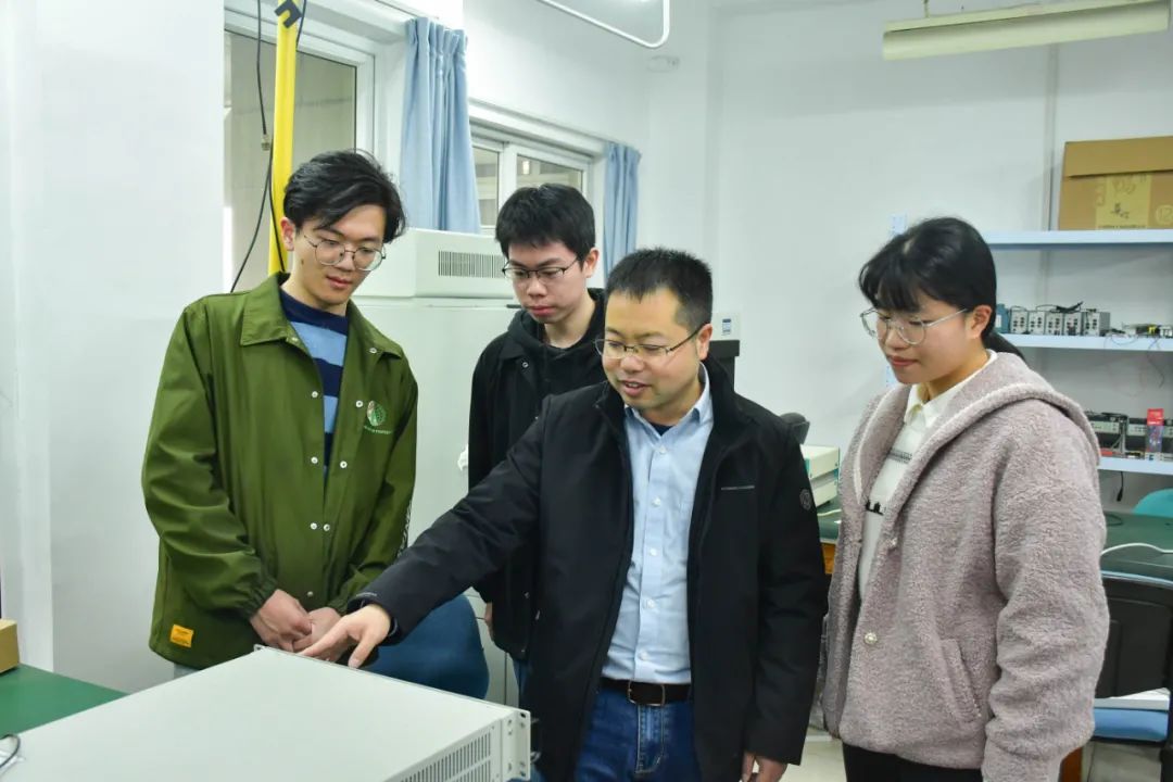 1646373083765449.jpg 1646373083765449.jpg